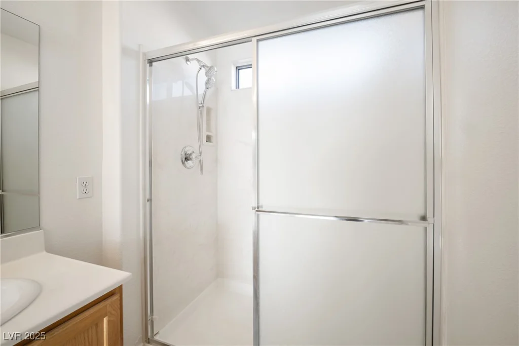 5573 La Perla, Las Vegas, NV 89122