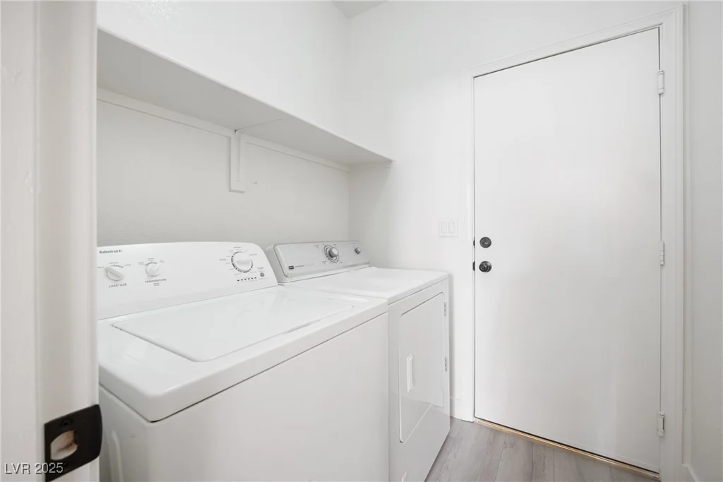 5573 La Perla, Las Vegas, NV 89122