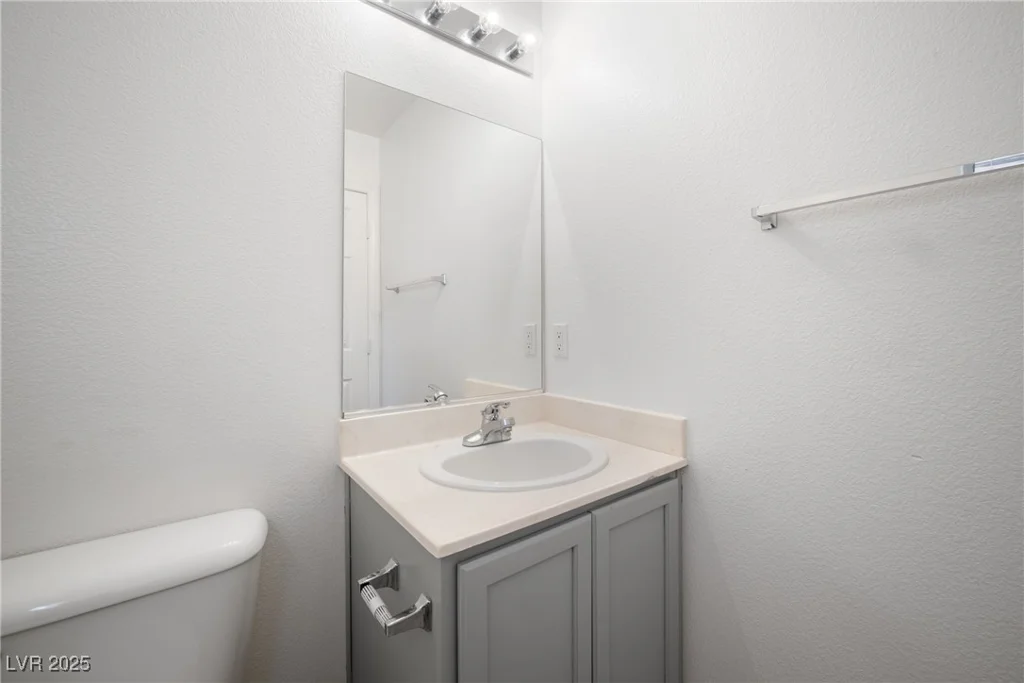 5573 La Perla, Las Vegas, NV 89122