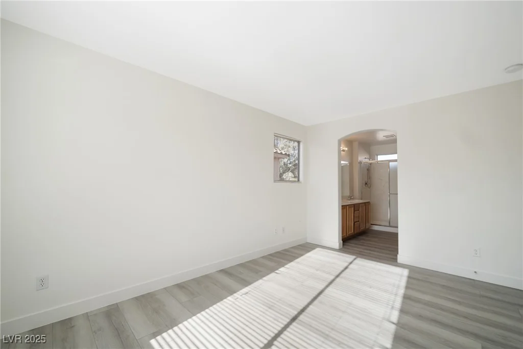5573 La Perla, Las Vegas, NV 89122