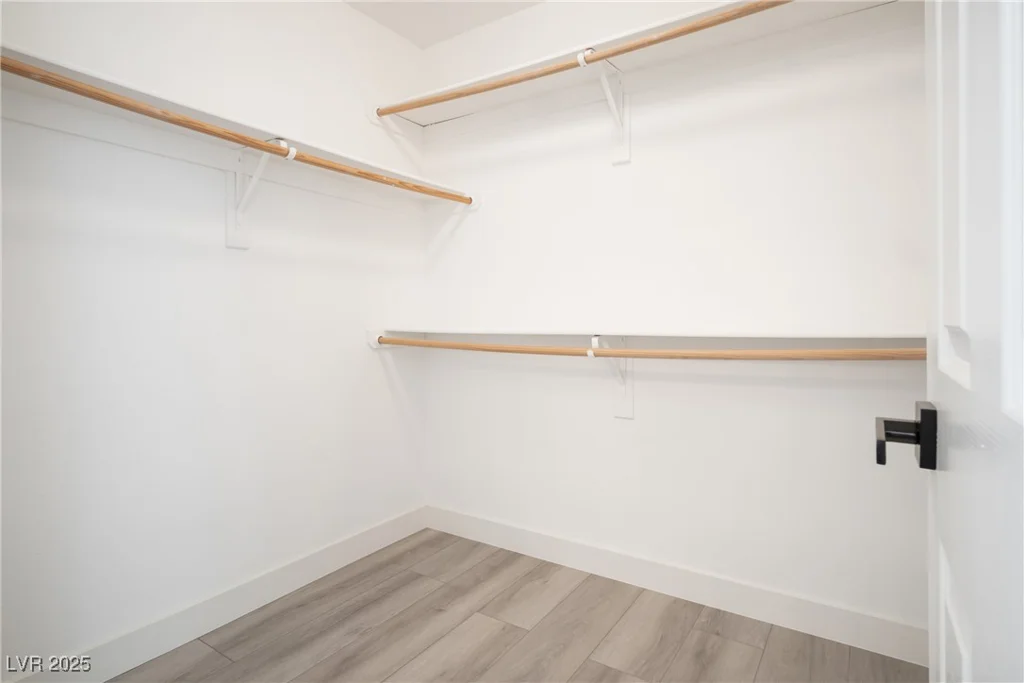 5573 La Perla, Las Vegas, NV 89122