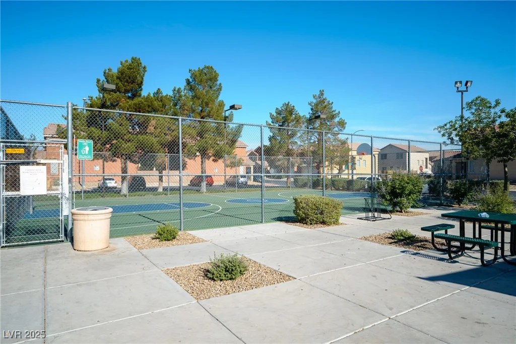 5573 La Perla, Las Vegas, NV 89122