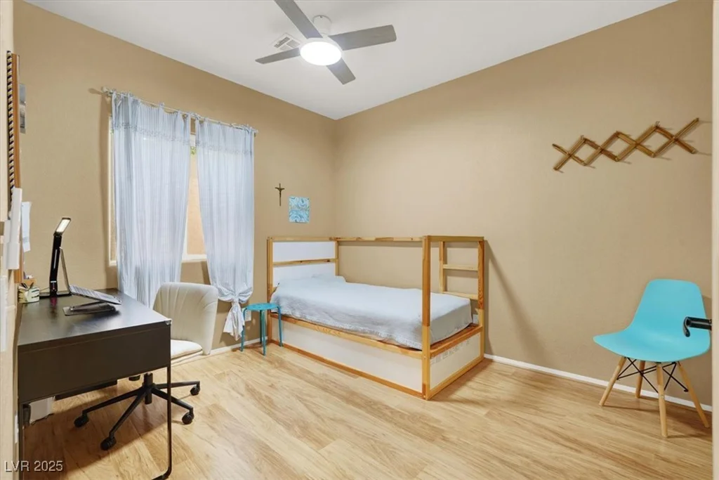 10805 Hollow Creek, Las Vegas, NV 89144
