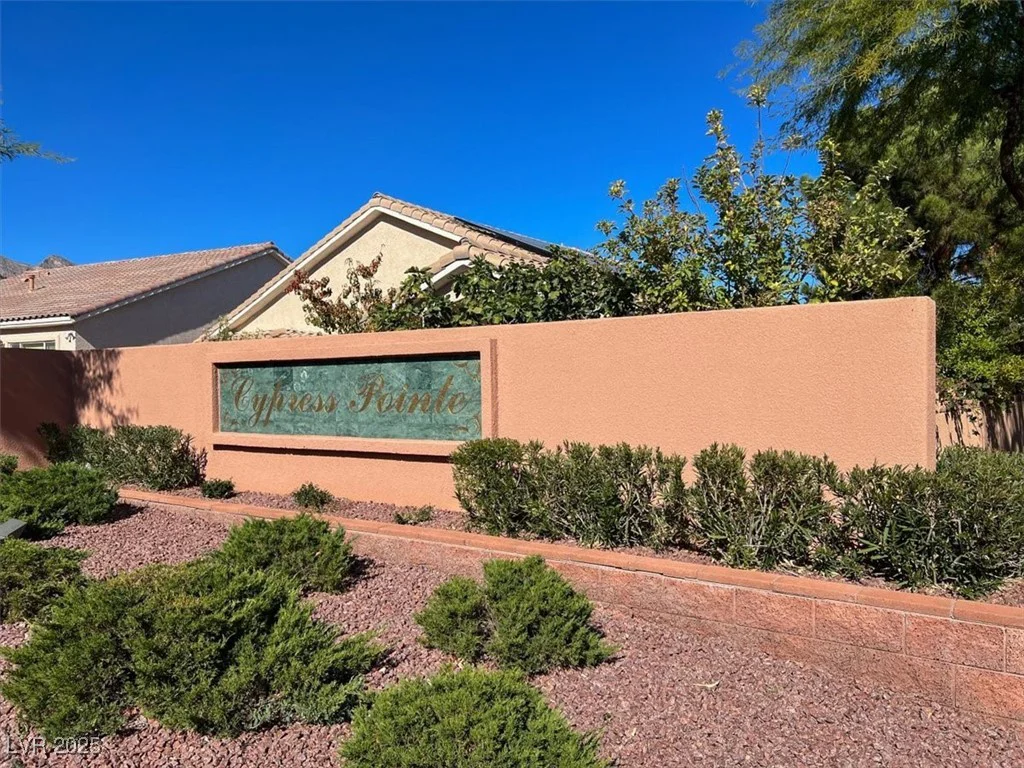 10805 Hollow Creek, Las Vegas, NV 89144