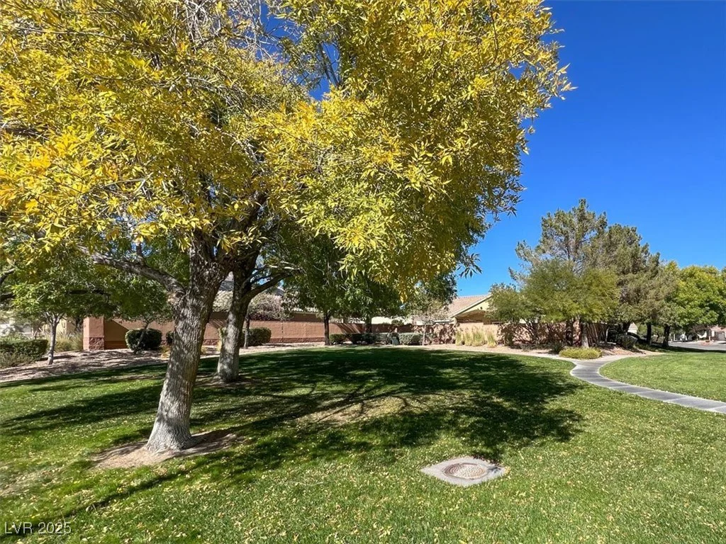 10805 Hollow Creek, Las Vegas, NV 89144