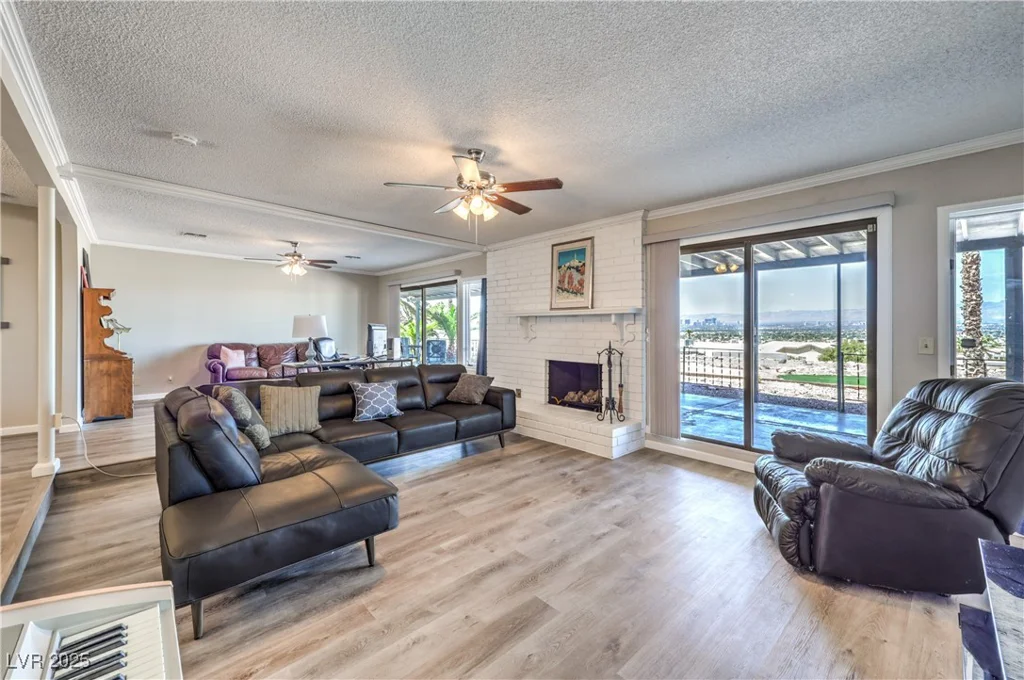 1157 Morning Sun, Las Vegas, NV 89110