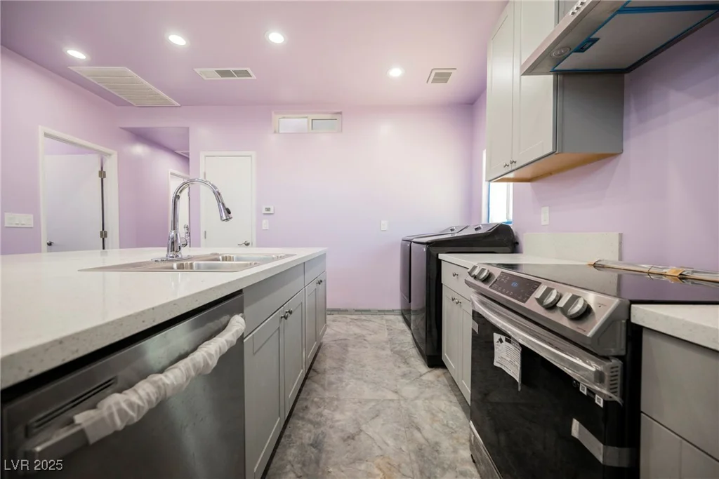 2807 Hermosa, Las Vegas, NV 89169