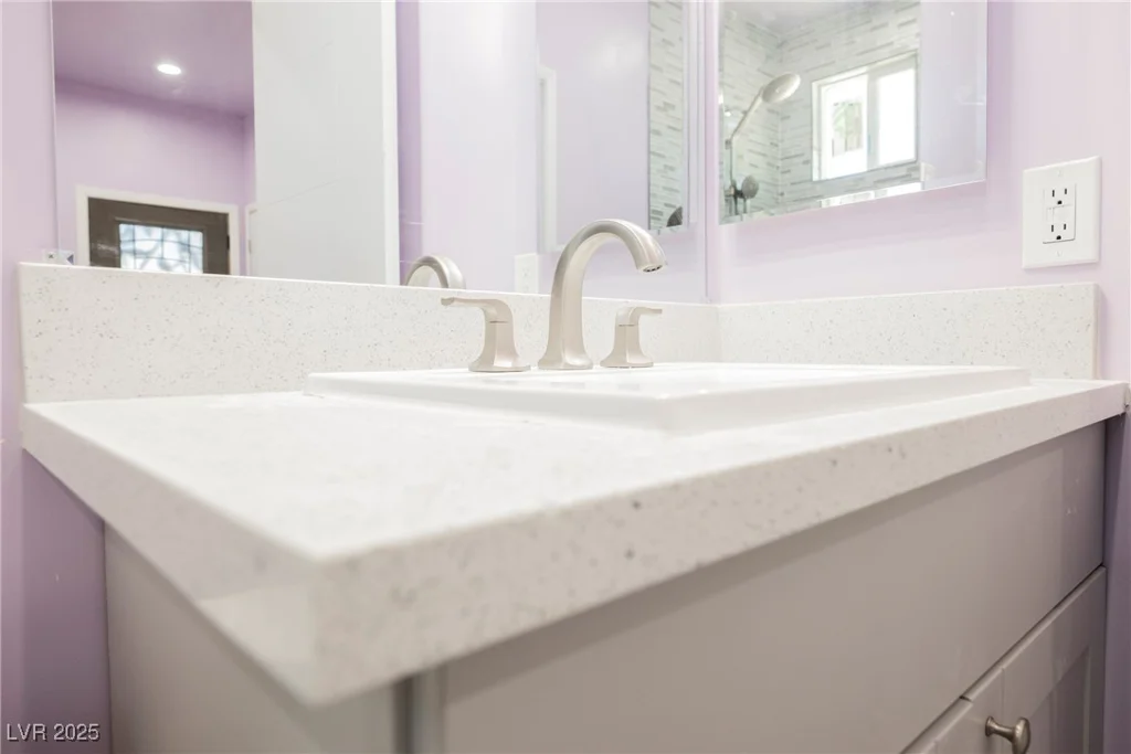 2807 Hermosa, Las Vegas, NV 89169