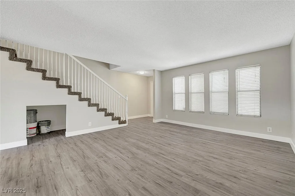 2080 Karen, Las Vegas, NV 89169