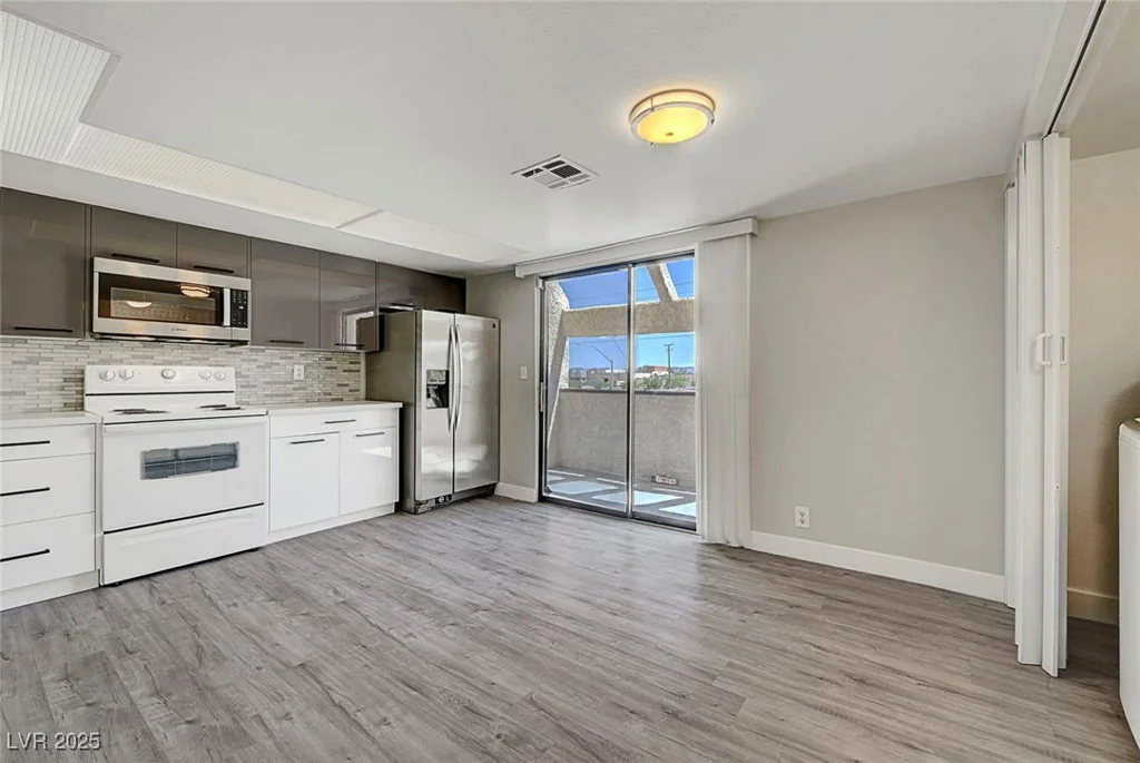 2080 Karen, Las Vegas, NV 89169