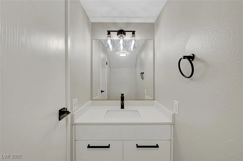 2080 Karen, Las Vegas, NV 89169