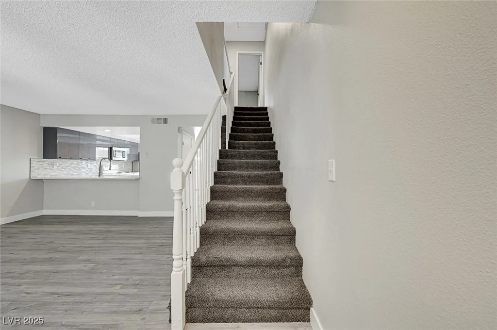 2080 Karen, Las Vegas, NV 89169