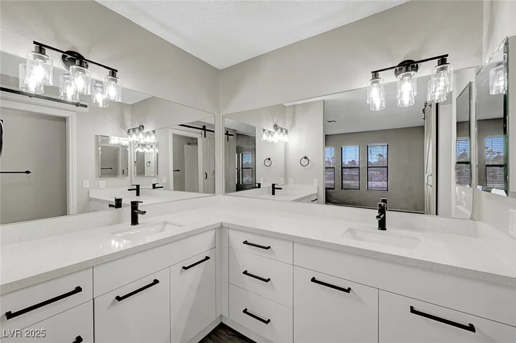 2080 Karen, Las Vegas, NV 89169