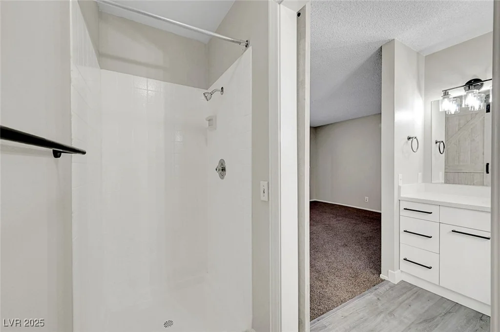 2080 Karen, Las Vegas, NV 89169