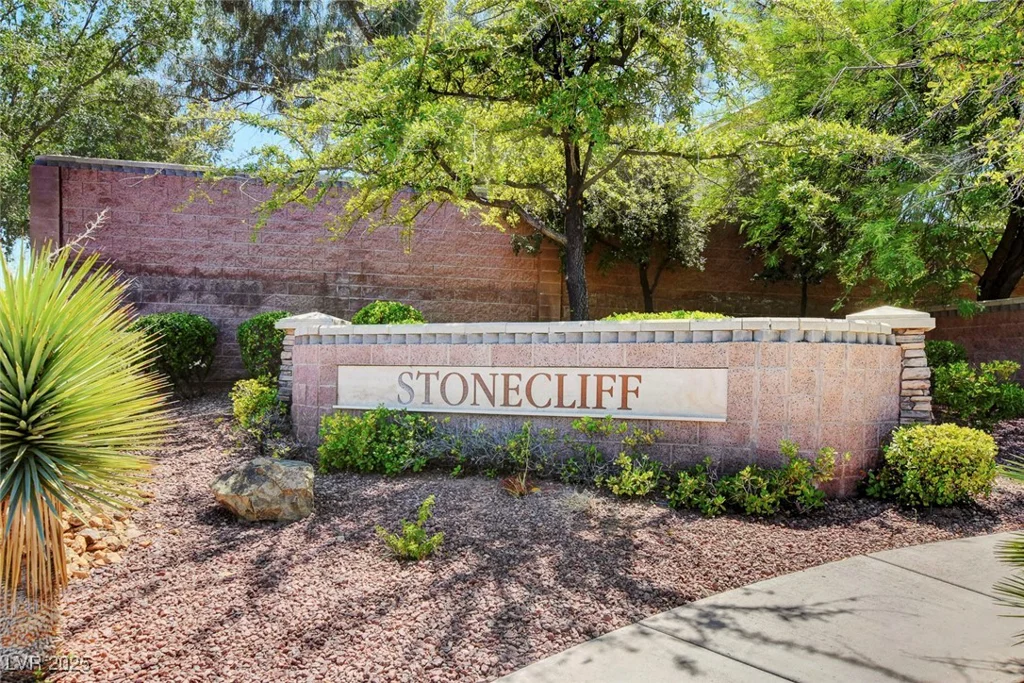 10372 Timber Canyon, Las Vegas, NV 89129