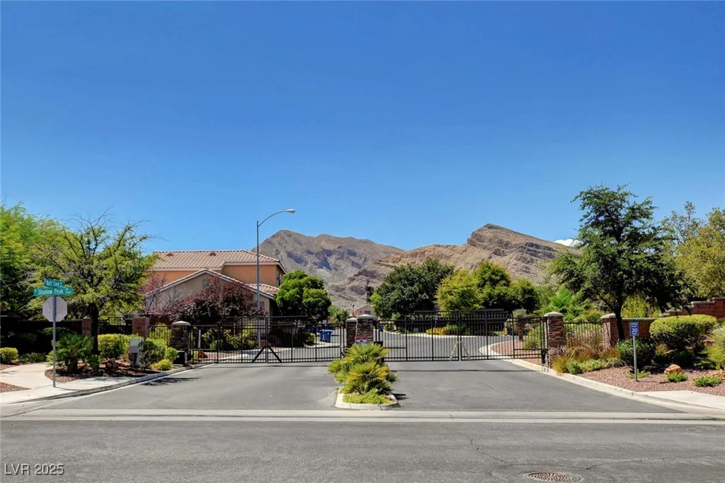 10372 Timber Canyon, Las Vegas, NV 89129
