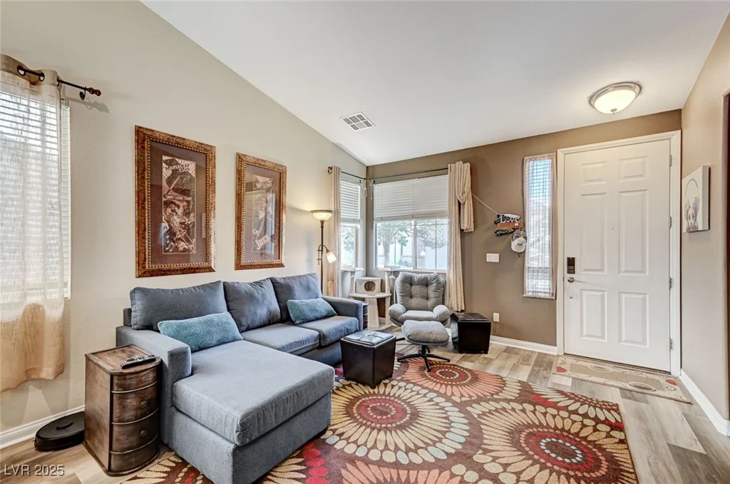 10372 Timber Canyon, Las Vegas, NV 89129