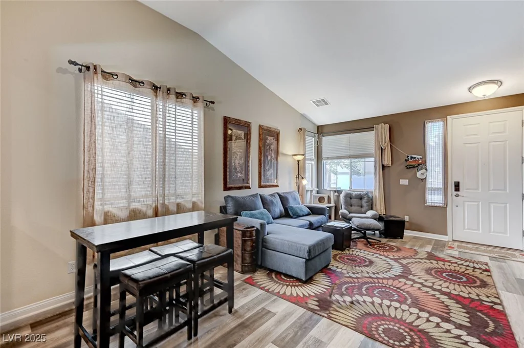 10372 Timber Canyon, Las Vegas, NV 89129