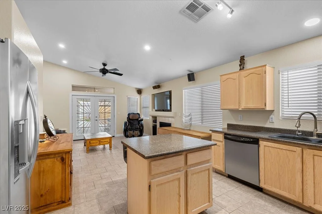 5937 Round Castle, Las Vegas, NV 89130