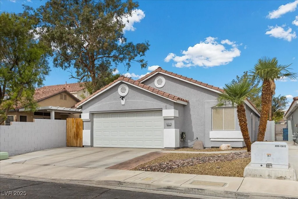 5937 Round Castle, Las Vegas, NV 89130