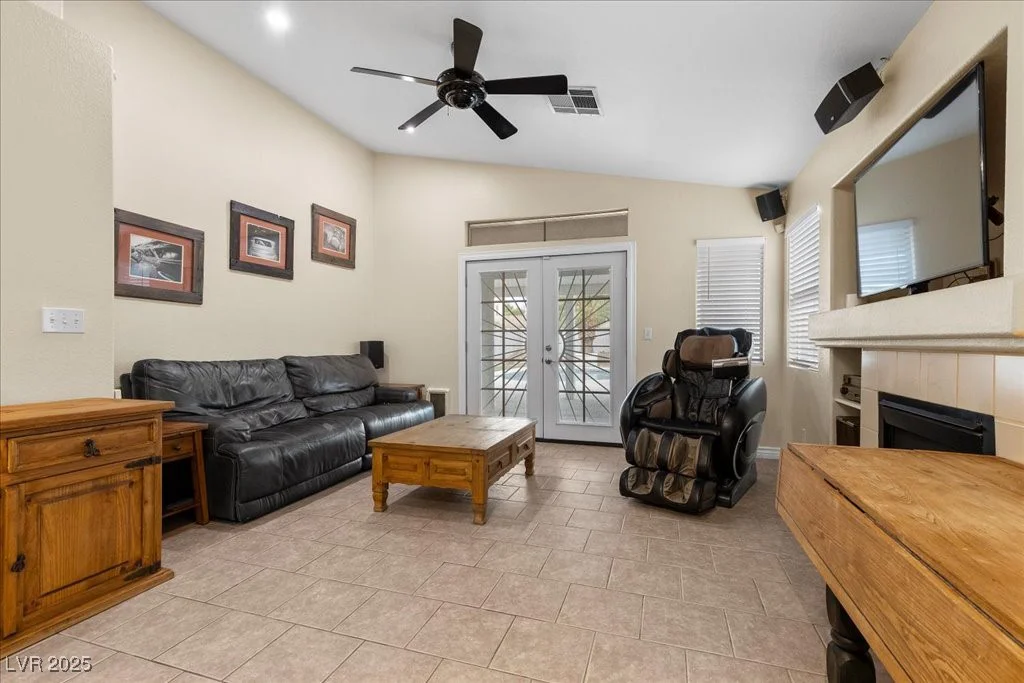 5937 Round Castle, Las Vegas, NV 89130