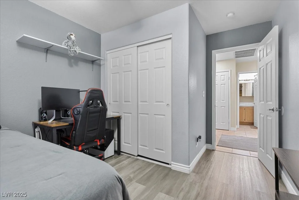 5937 Round Castle, Las Vegas, NV 89130