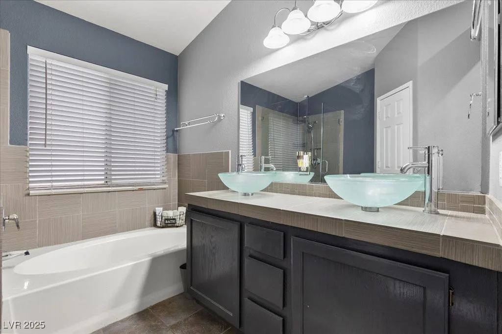5937 Round Castle, Las Vegas, NV 89130