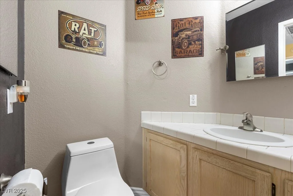 5937 Round Castle, Las Vegas, NV 89130