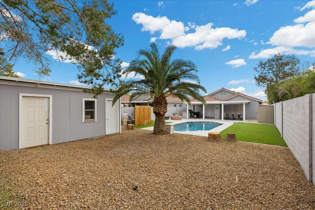5937 Round Castle, Las Vegas, NV 89130