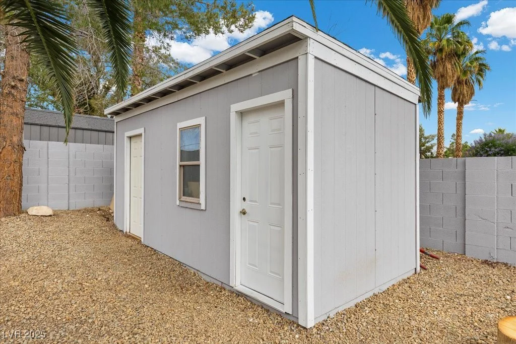 5937 Round Castle, Las Vegas, NV 89130