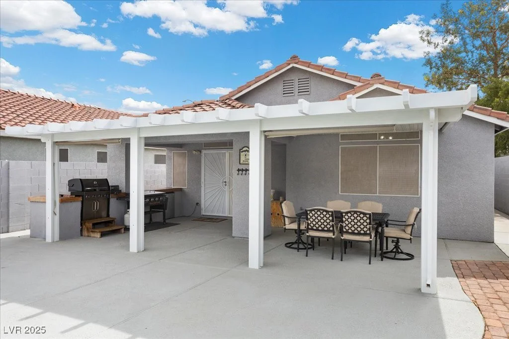 5937 Round Castle, Las Vegas, NV 89130