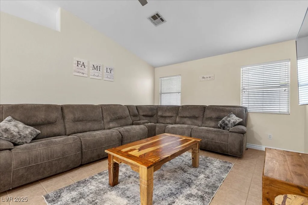 5937 Round Castle, Las Vegas, NV 89130
