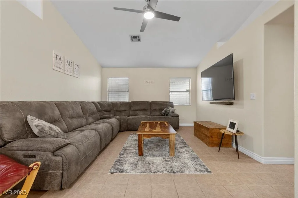 5937 Round Castle, Las Vegas, NV 89130