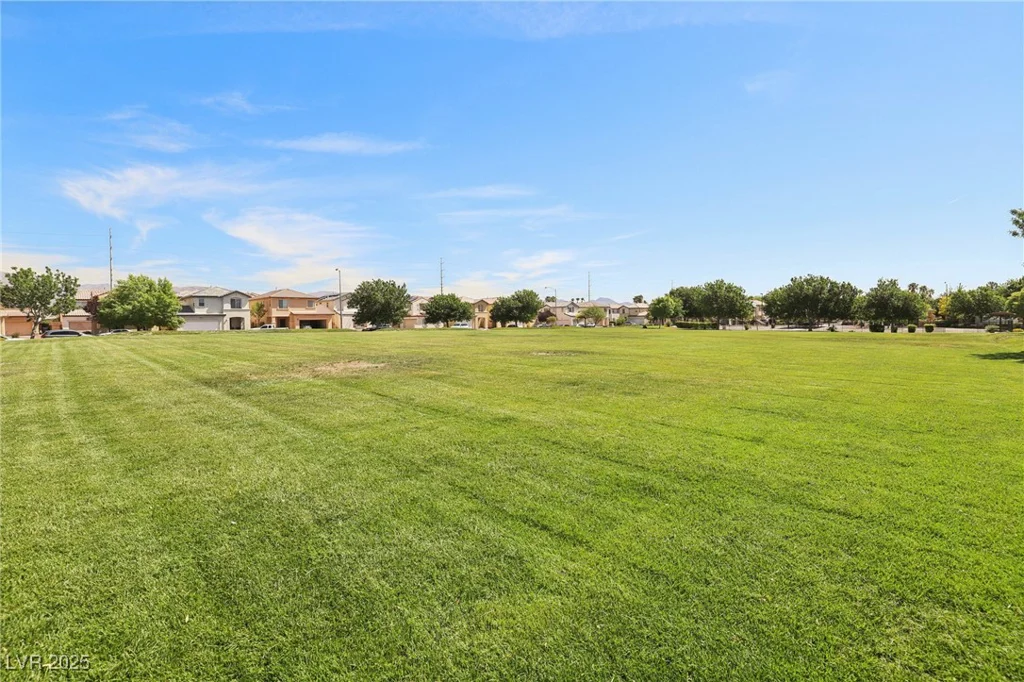 914 Appaloosa Hills, North Las Vegas, NV 89081