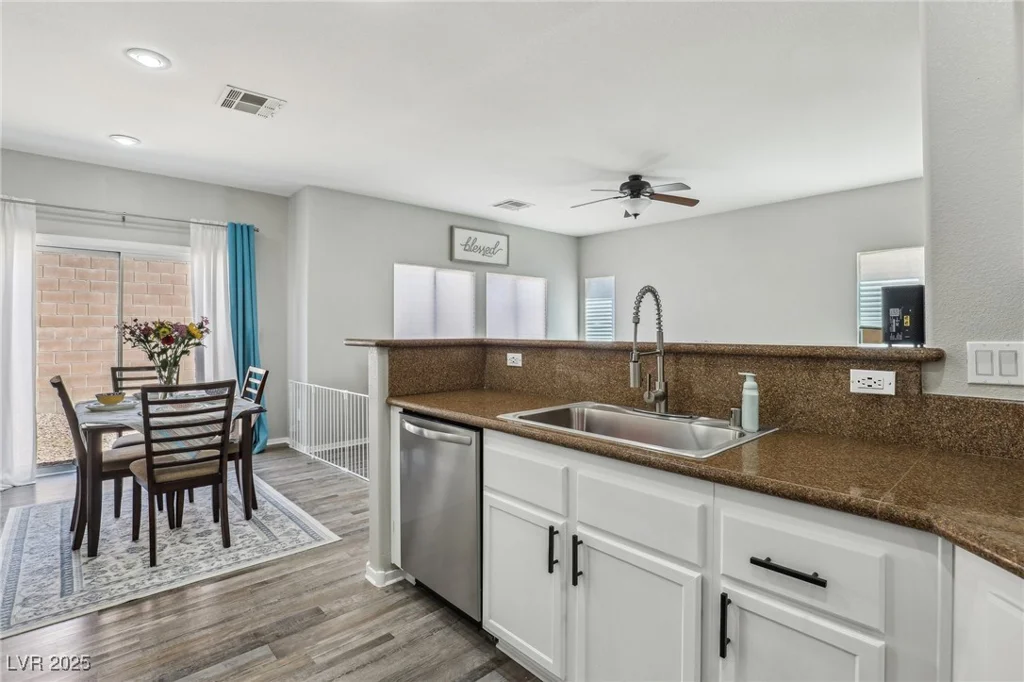 914 Appaloosa Hills, North Las Vegas, NV 89081