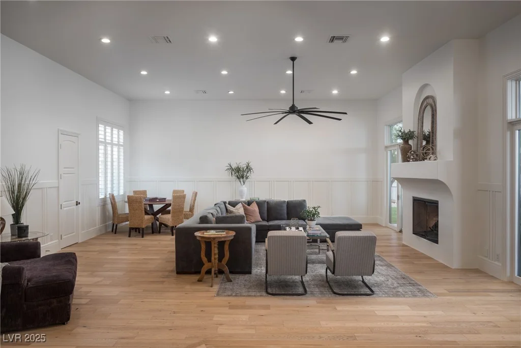 1610 Brock, Las Vegas, NV 89117