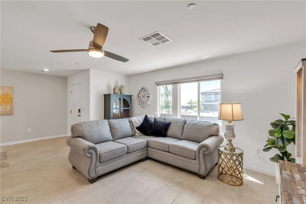9605 Oliver Hills, Las Vegas, NV 89143