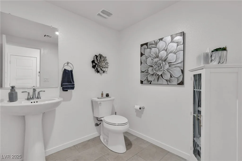 9605 Oliver Hills, Las Vegas, NV 89143