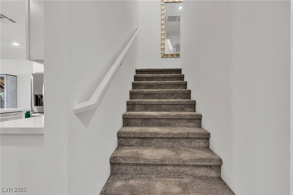 9605 Oliver Hills, Las Vegas, NV 89143