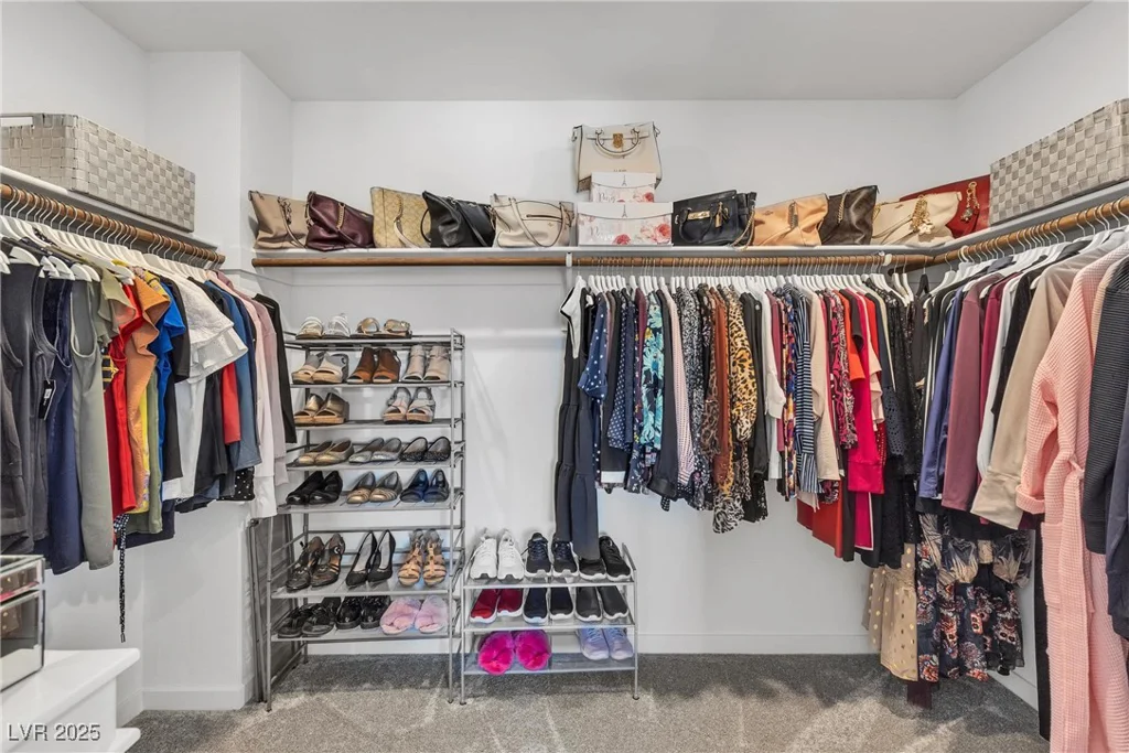 9605 Oliver Hills, Las Vegas, NV 89143