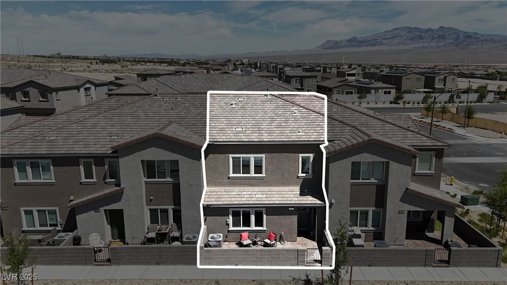 9605 Oliver Hills, Las Vegas, NV 89143