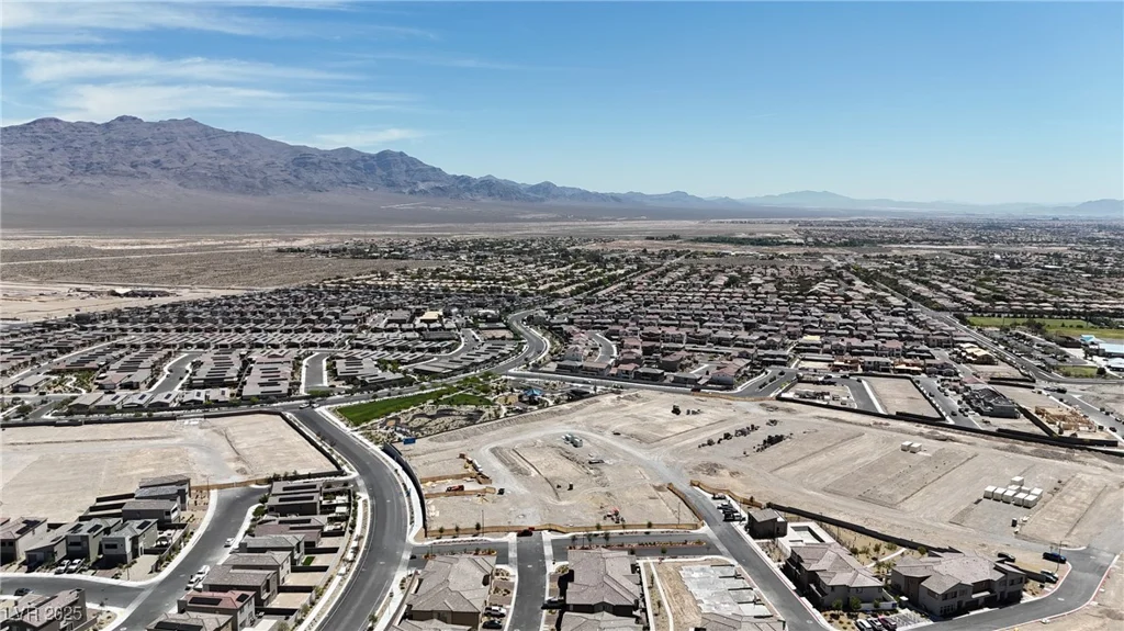 9605 Oliver Hills, Las Vegas, NV 89143
