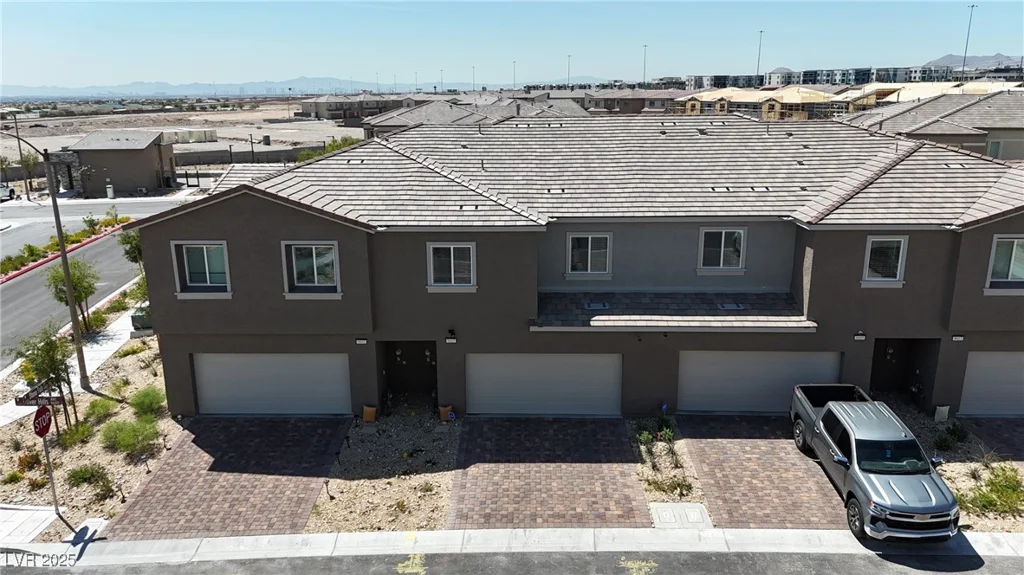 9605 Oliver Hills, Las Vegas, NV 89143