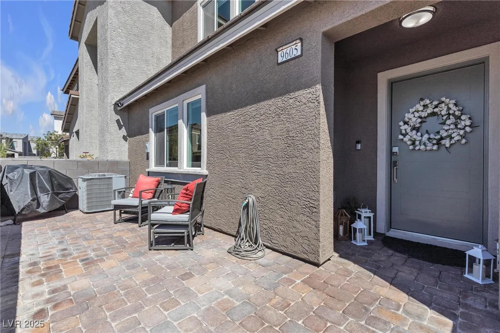 9605 Oliver Hills, Las Vegas, NV 89143