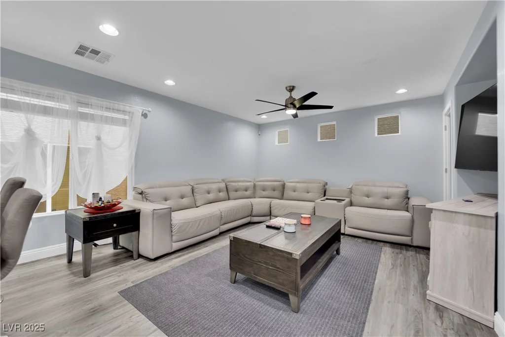 9141 Careful Canvas, Las Vegas, NV 89149