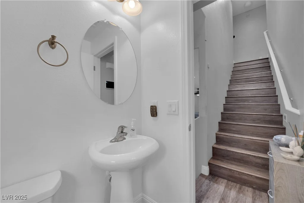 9141 Careful Canvas, Las Vegas, NV 89149