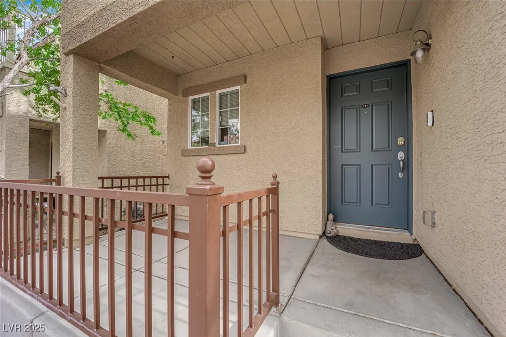 9141 Careful Canvas, Las Vegas, NV 89149