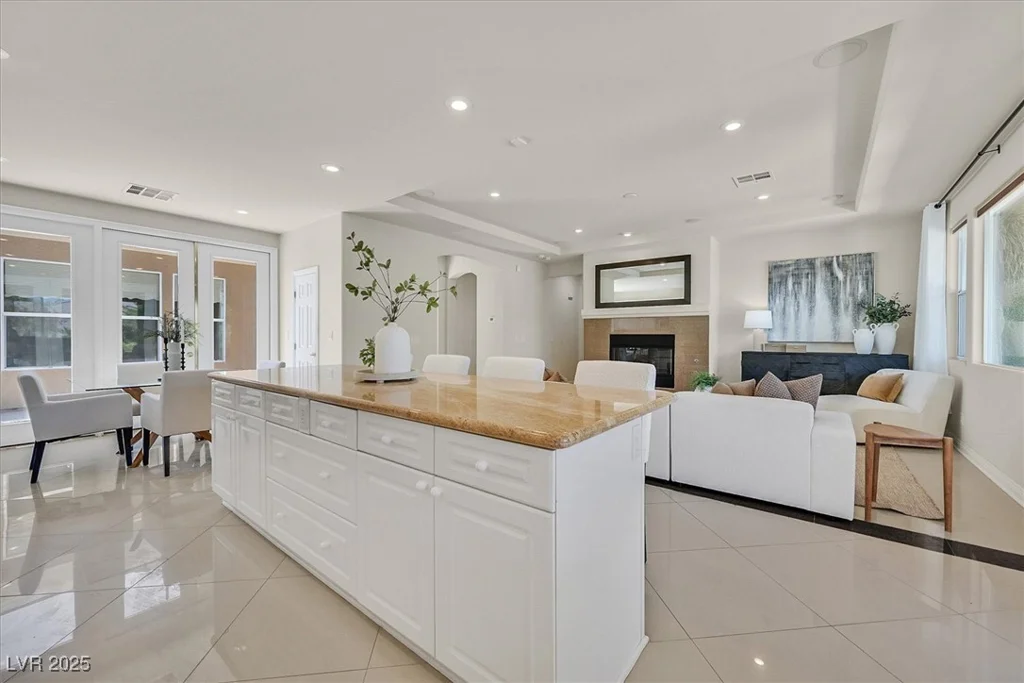 7986 Merlewood, Las Vegas, NV 89117