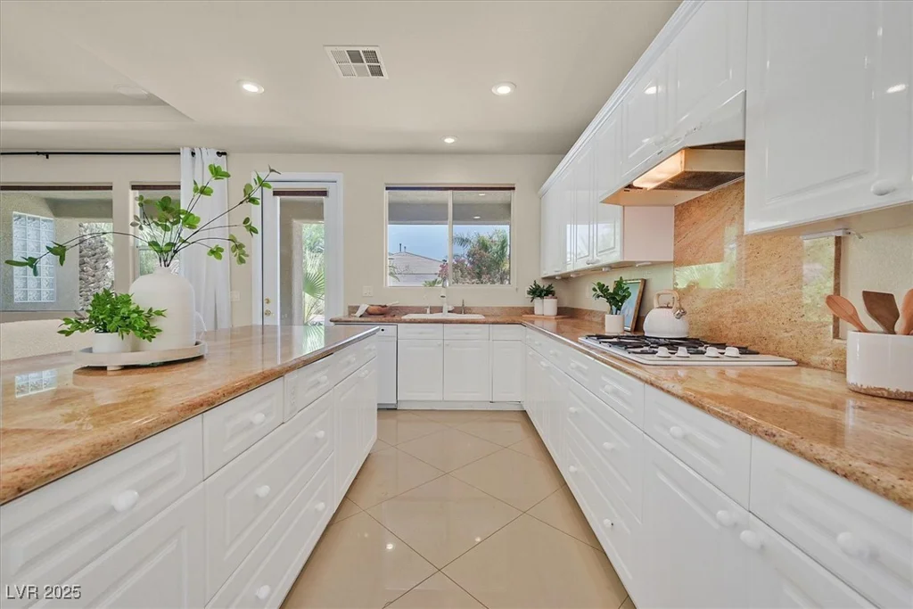 7986 Merlewood, Las Vegas, NV 89117