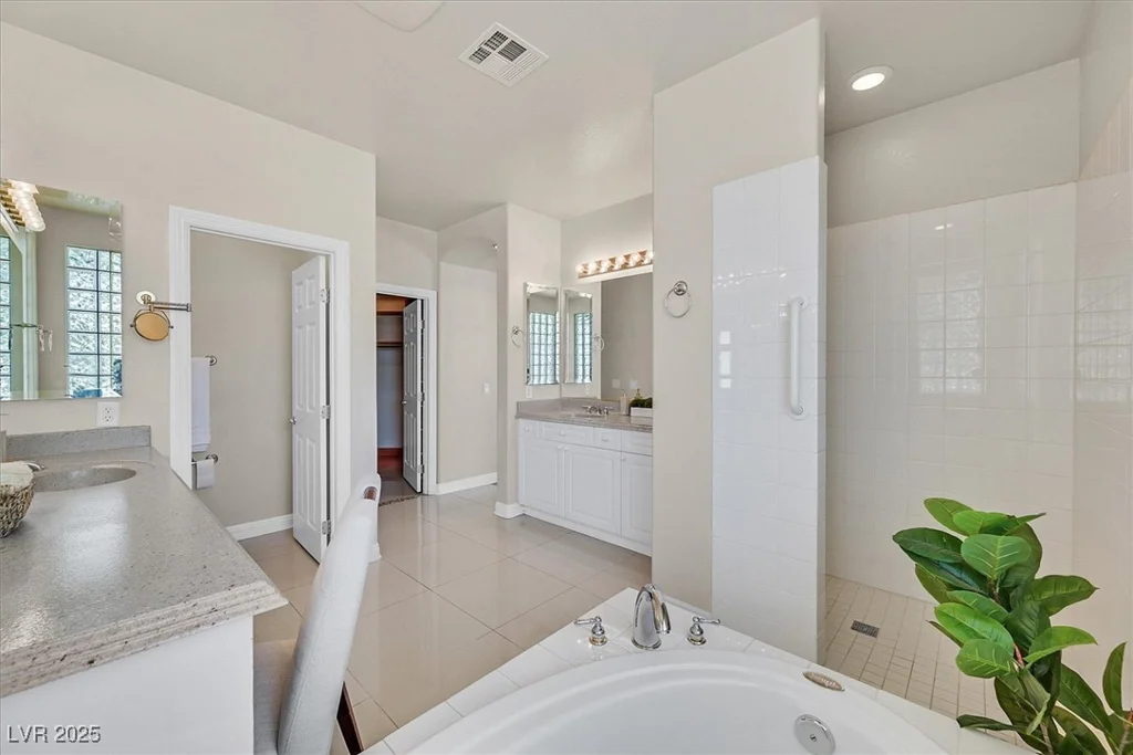 7986 Merlewood, Las Vegas, NV 89117
